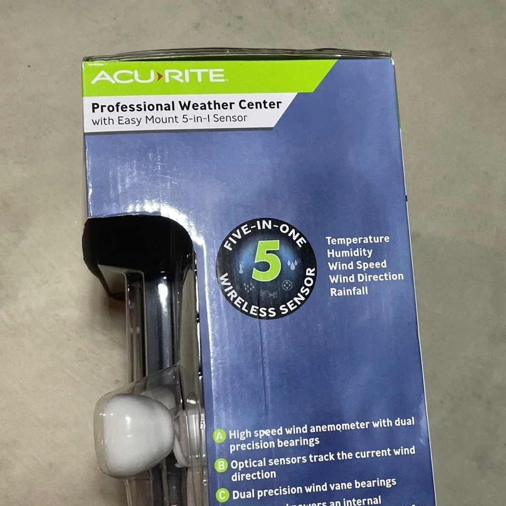 NEW AcuRite Professional Weather Center w/ Easy Mount 5-in-1 Sensor Sealed Box
